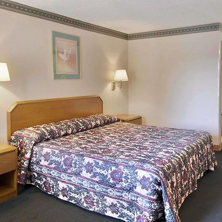 Days Inn Cheraw Δωμάτιο φωτογραφία
