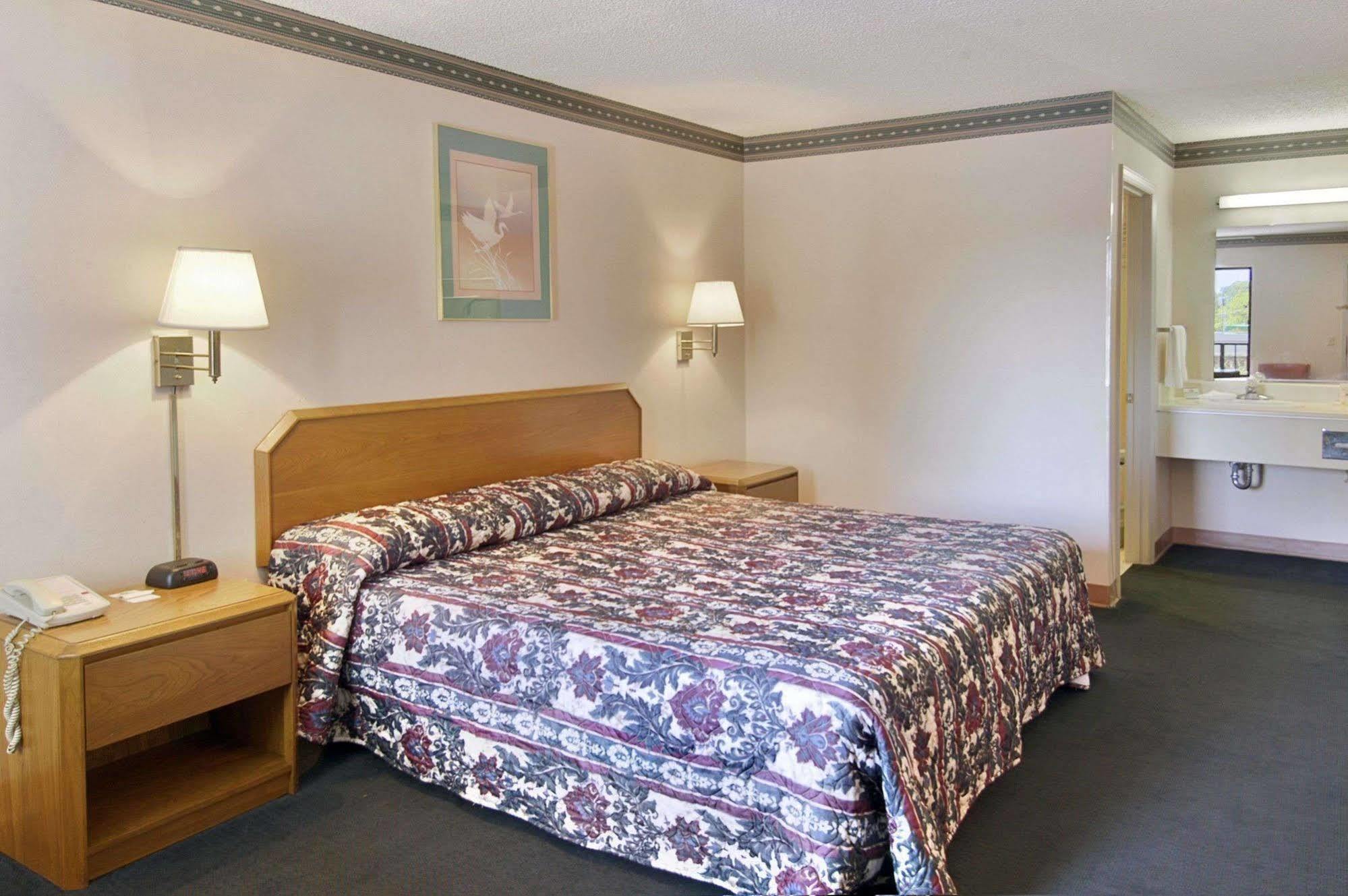 Days Inn Cheraw Δωμάτιο φωτογραφία