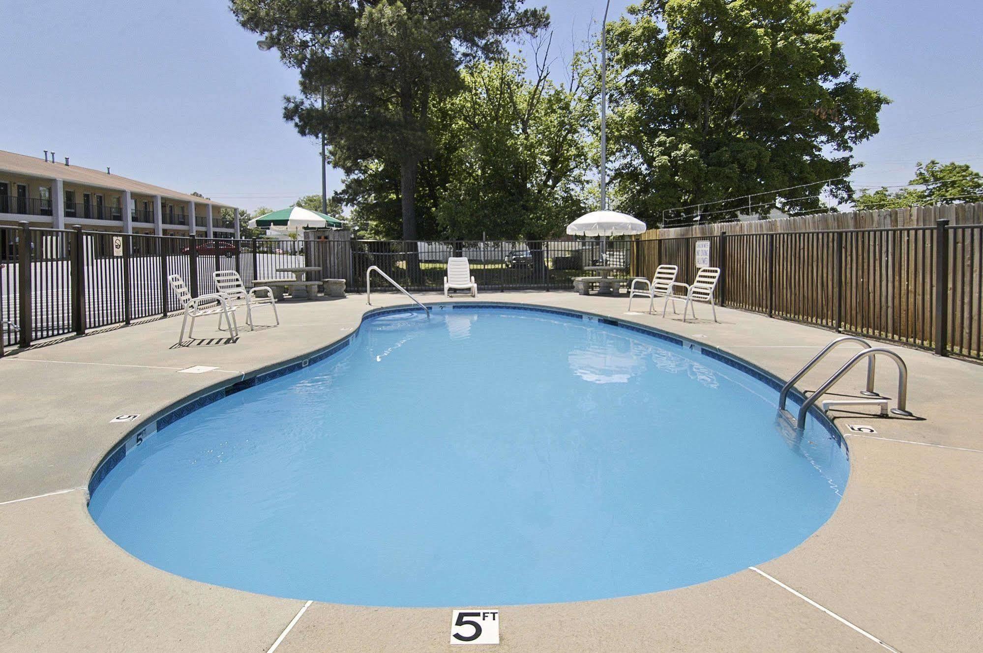 Days Inn Cheraw Ανέσεις φωτογραφία