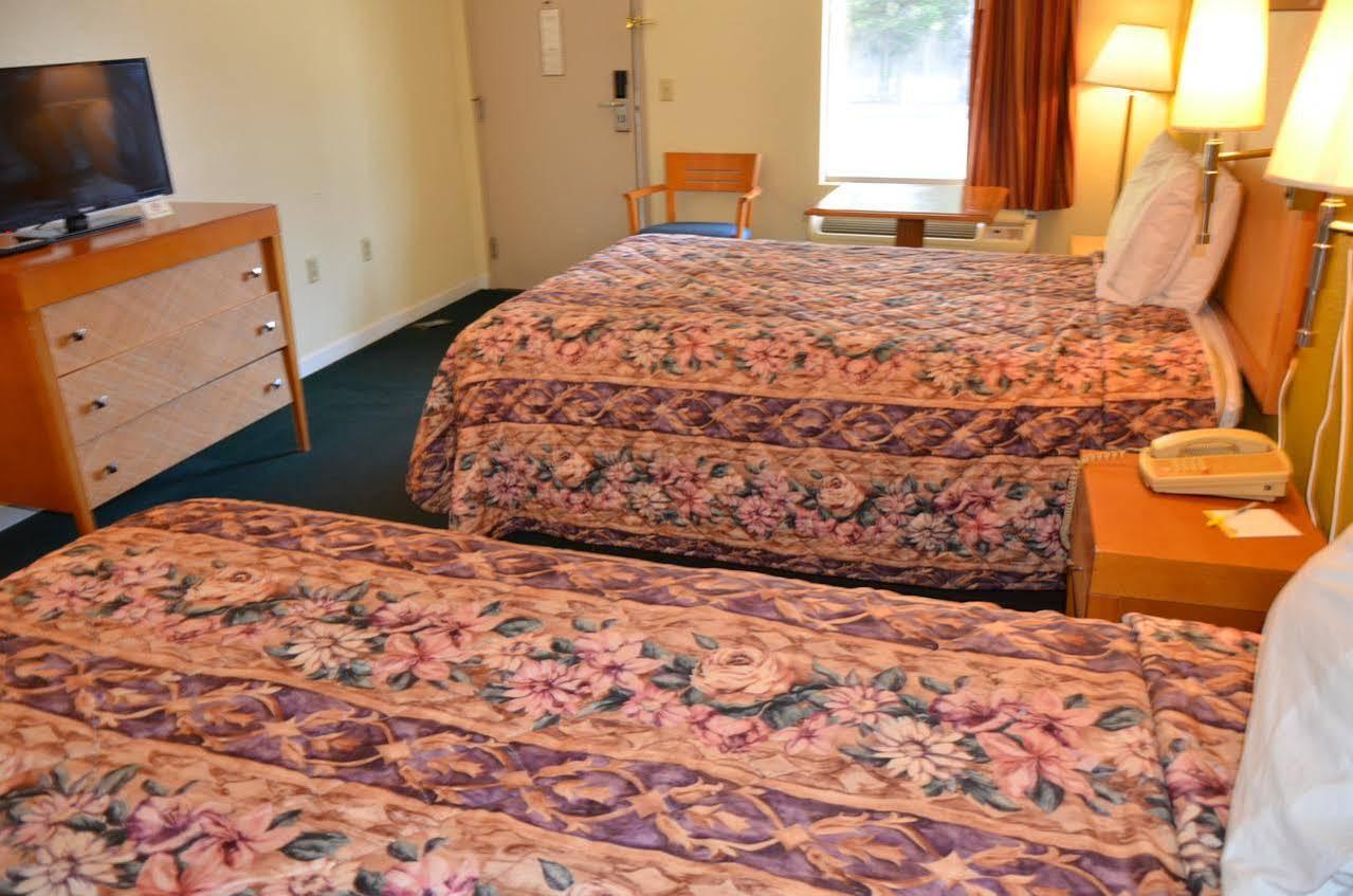 Days Inn Cheraw Εξωτερικό φωτογραφία